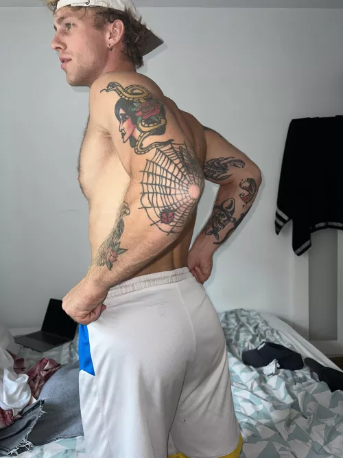 I caught u starin by AlphaJake23