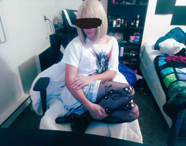 Is this a cute outfit? by Lezzh