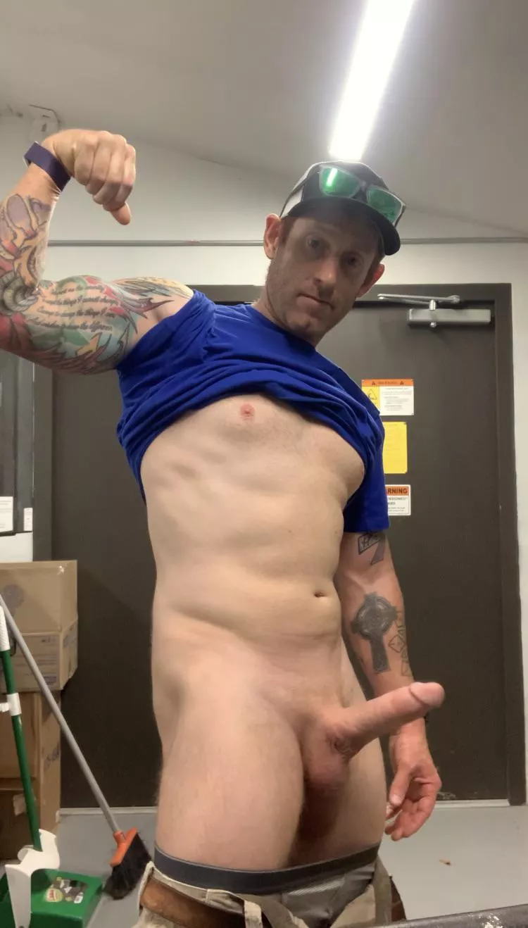 (M) Looking for a workout partner. Any of you ladies want to join me posted by Fit_ginger1131