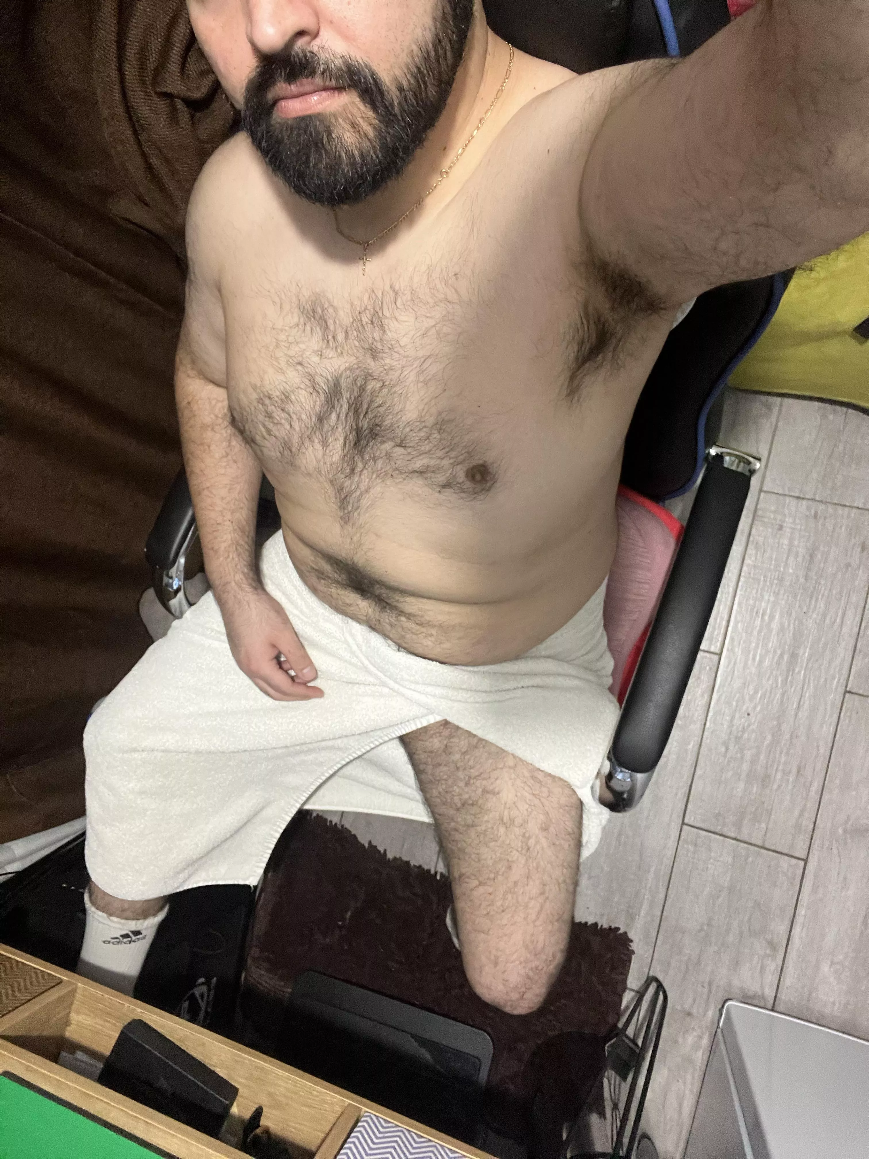 Towel Pic posted by Kareghan