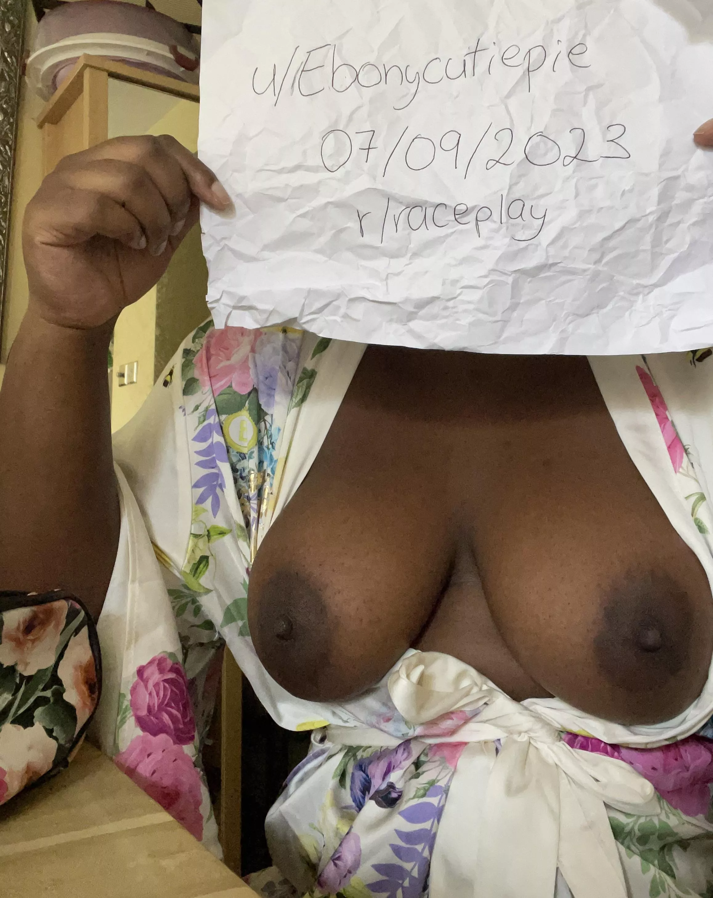 Verification posted by Ebonycutiepie