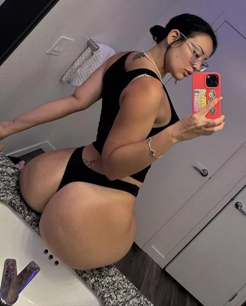 Chunky A 🍑👀😍 by Ass-Tray