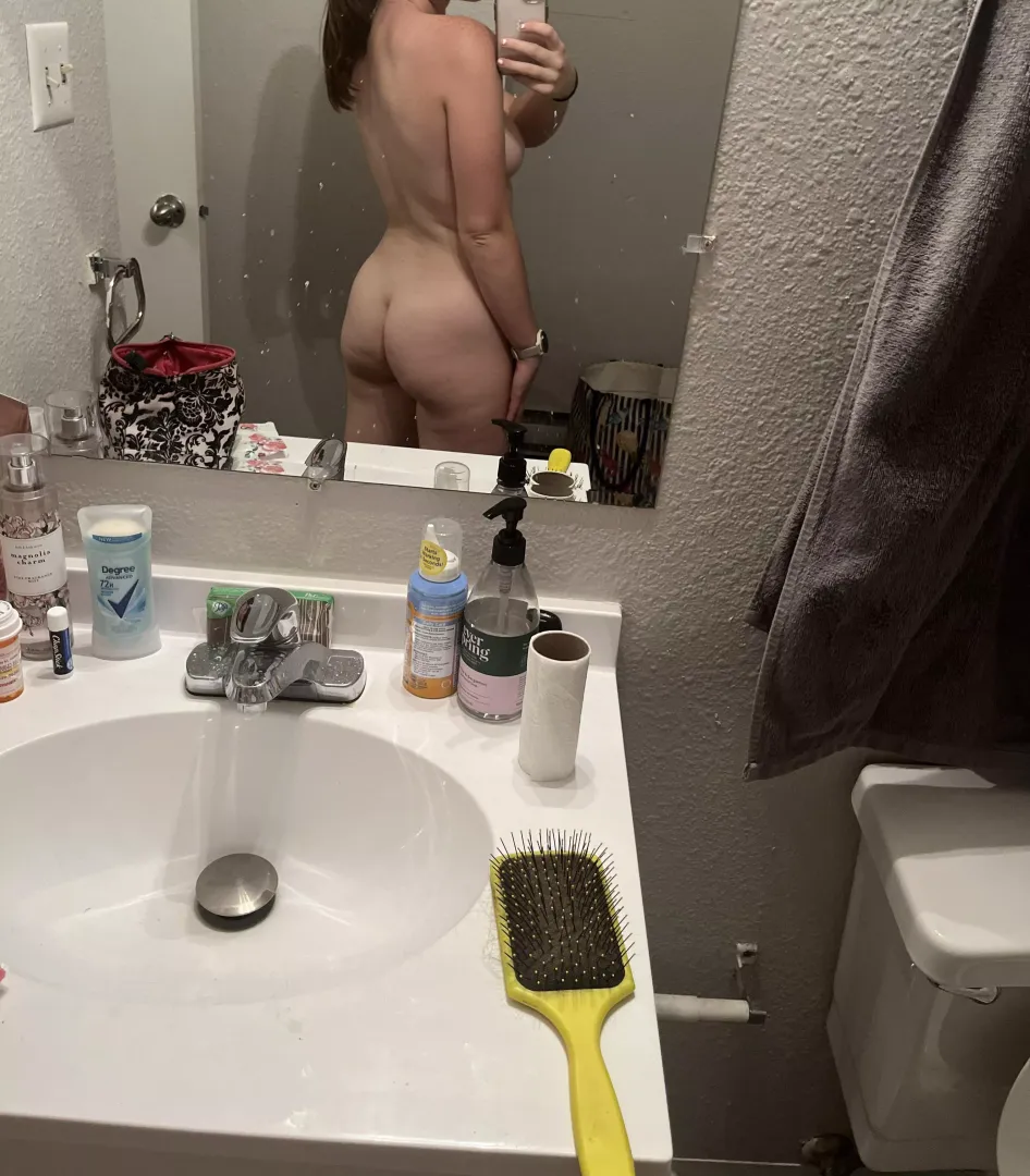 (F) 21 126lbs 5’3 posted by LastAd333