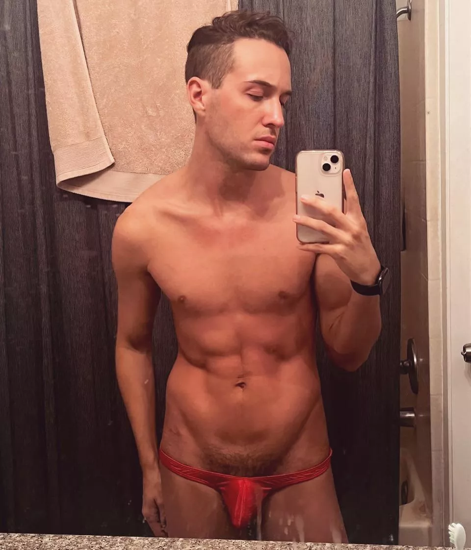 Feelin v cute in red posted by dantesinfernho
