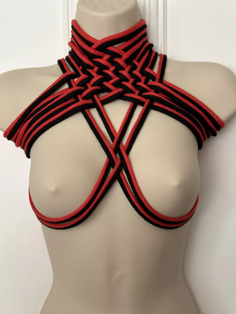 First time trying the cleopatra chest weave posted by Equivalent_Today_705