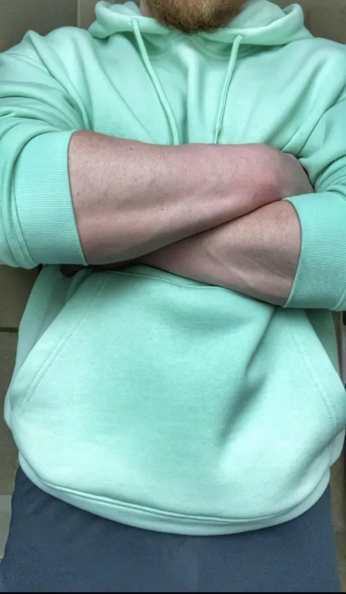 I like to grip heavy things and lift them, can you tell? by BuckSmashR