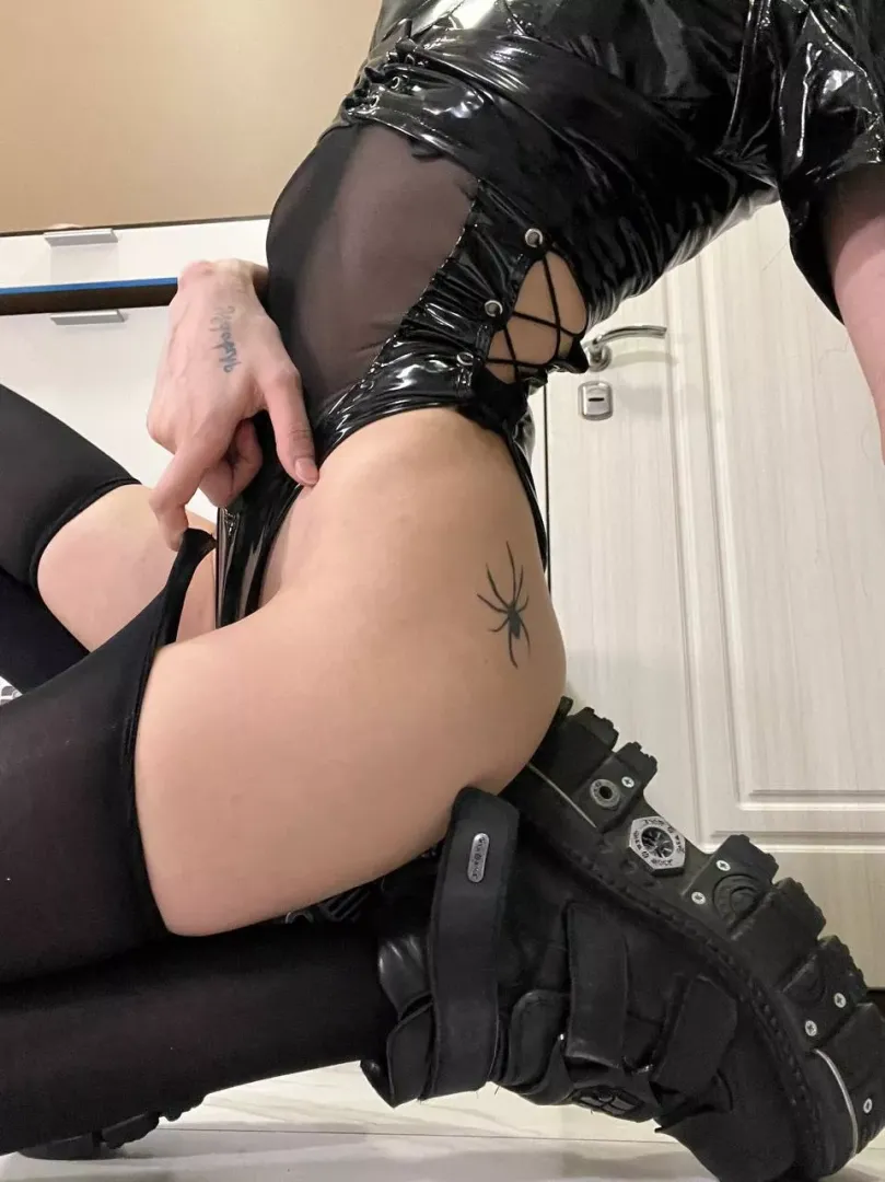 Loving boots posted by kaiko_riko