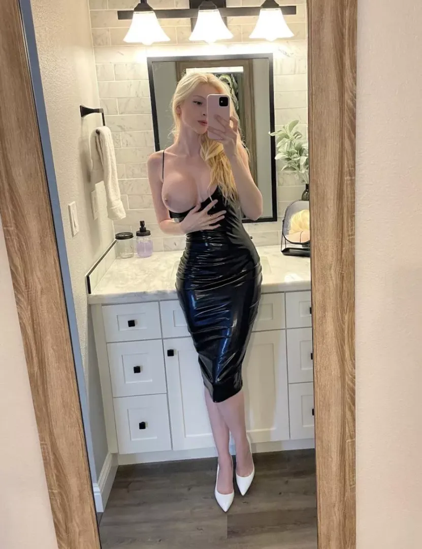 My dress failed to hide my goods posted by emilytaylorxo