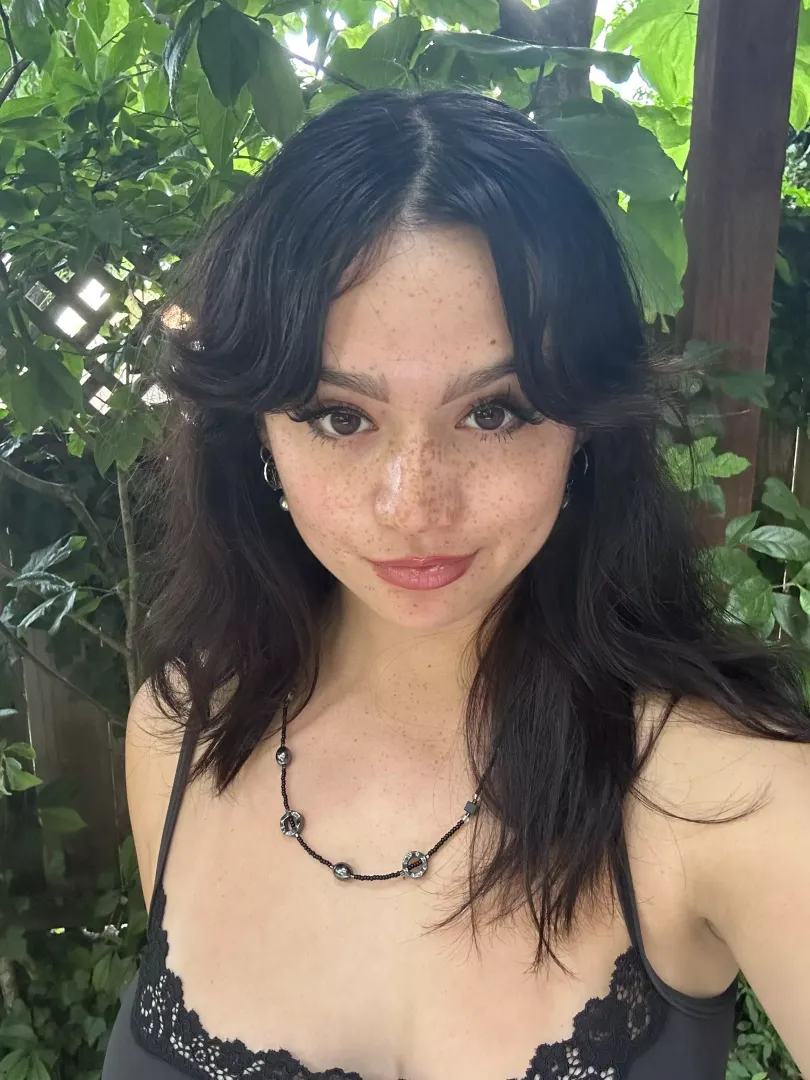 Thoughts on freckled girls without make-up posted by NumerousMutation