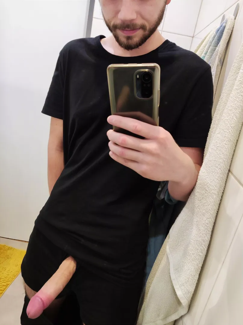 Would you get on your knees... please? posted by ArtificialHuman77