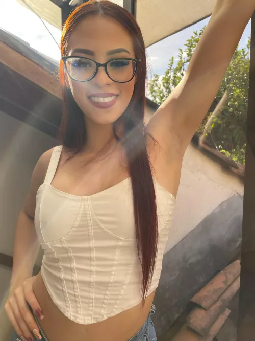 You can only smash if FISRT you sniff it and lick by Hannah_NH