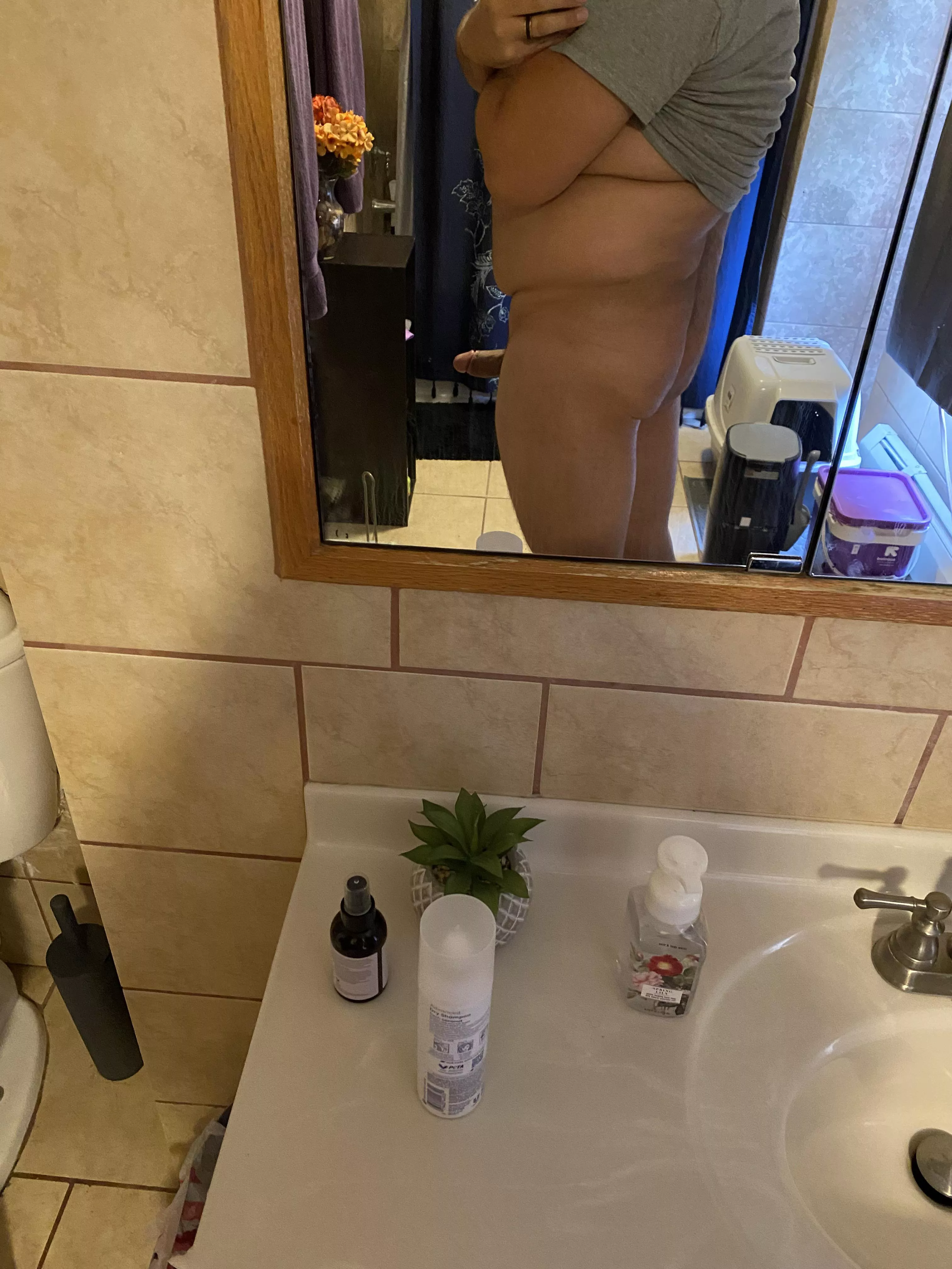 34 M posted by corvofran