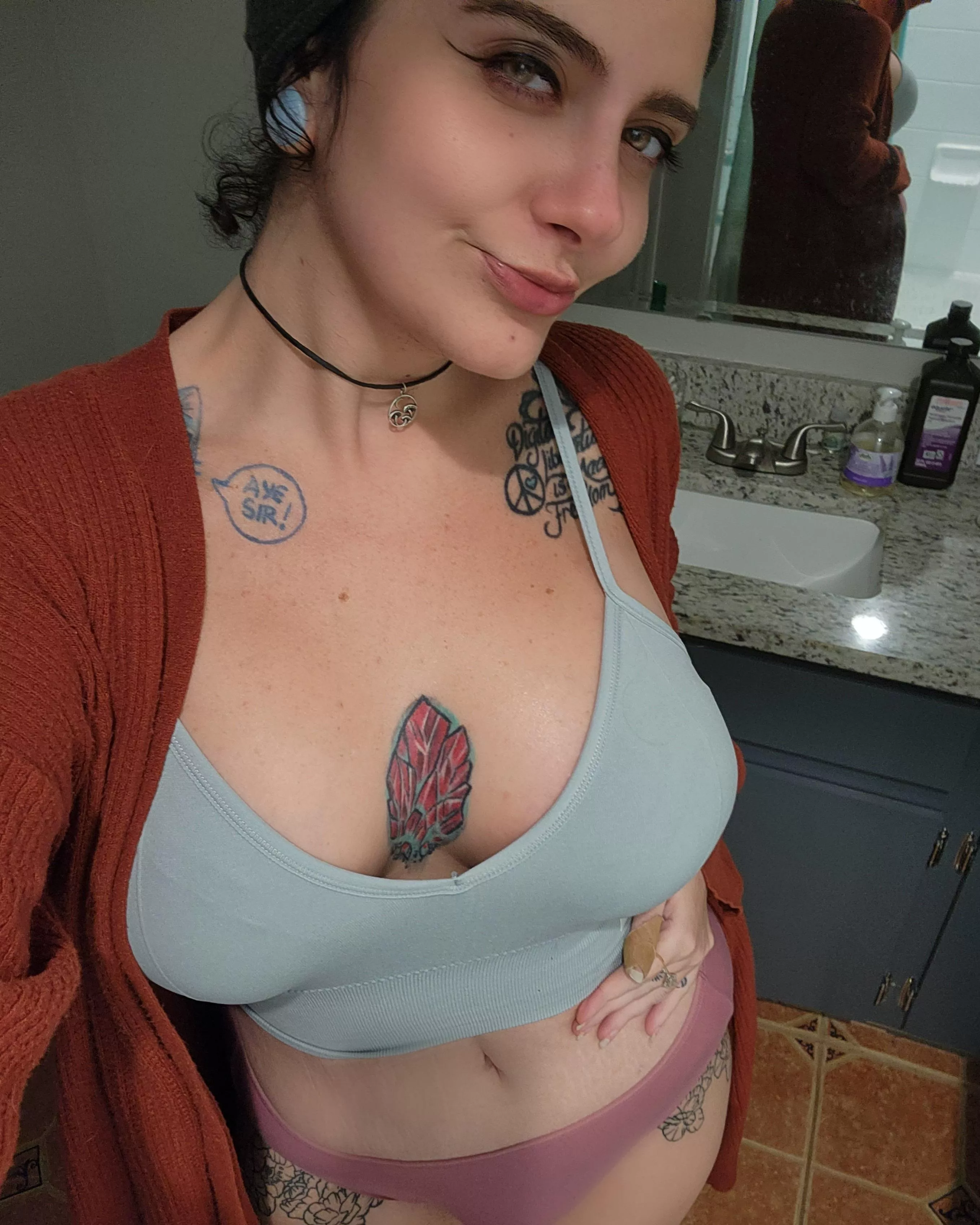 Free page 🙈 cum say hi 😈 posted by Angel_Horror