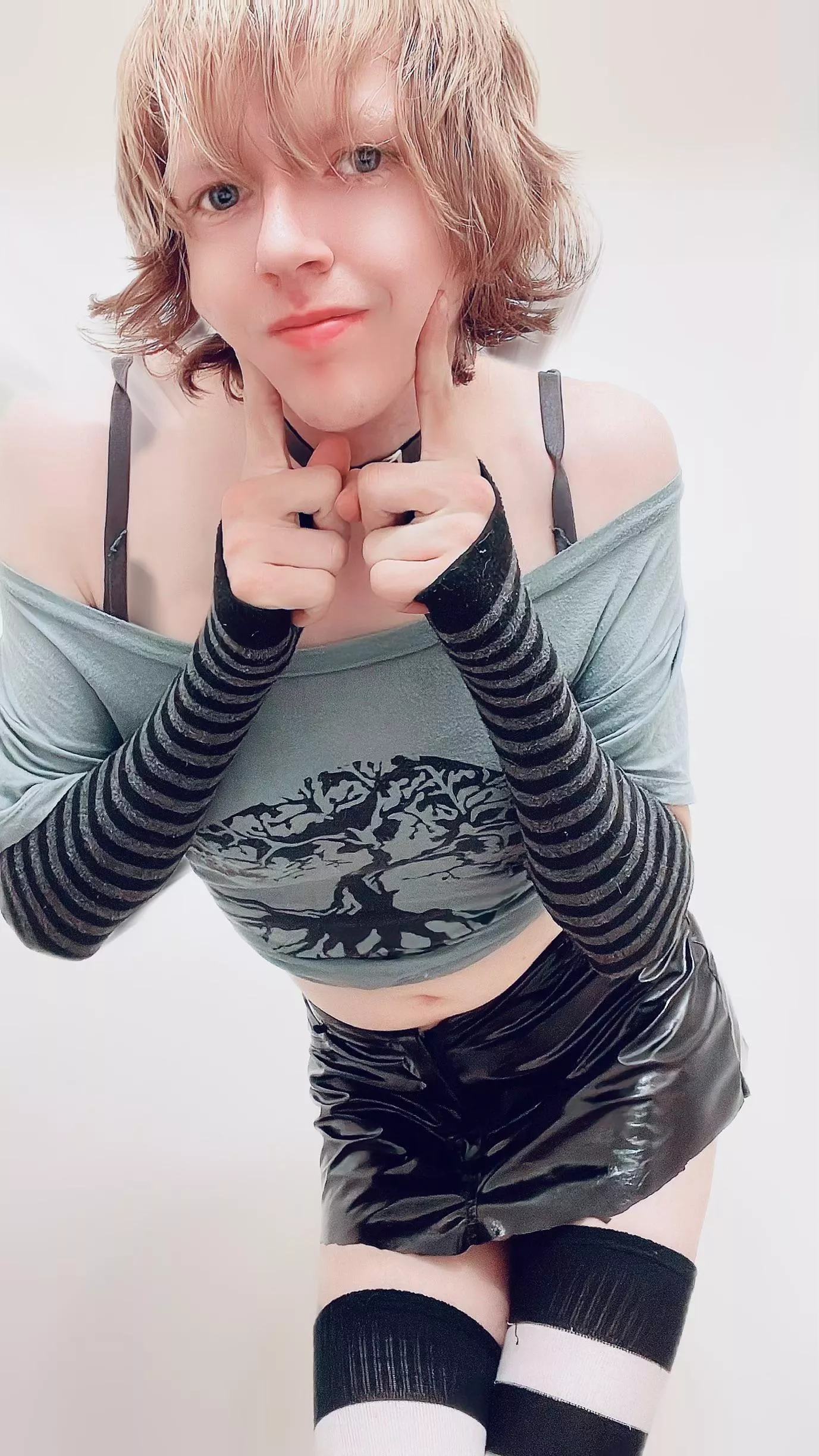 Good evening 💕 what’s your favorite video game? 💕 posted by AstonishingCobb