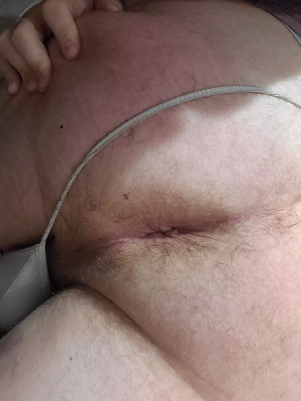 Just doing some stretching 🤤 posted by C0nfettiGh0st