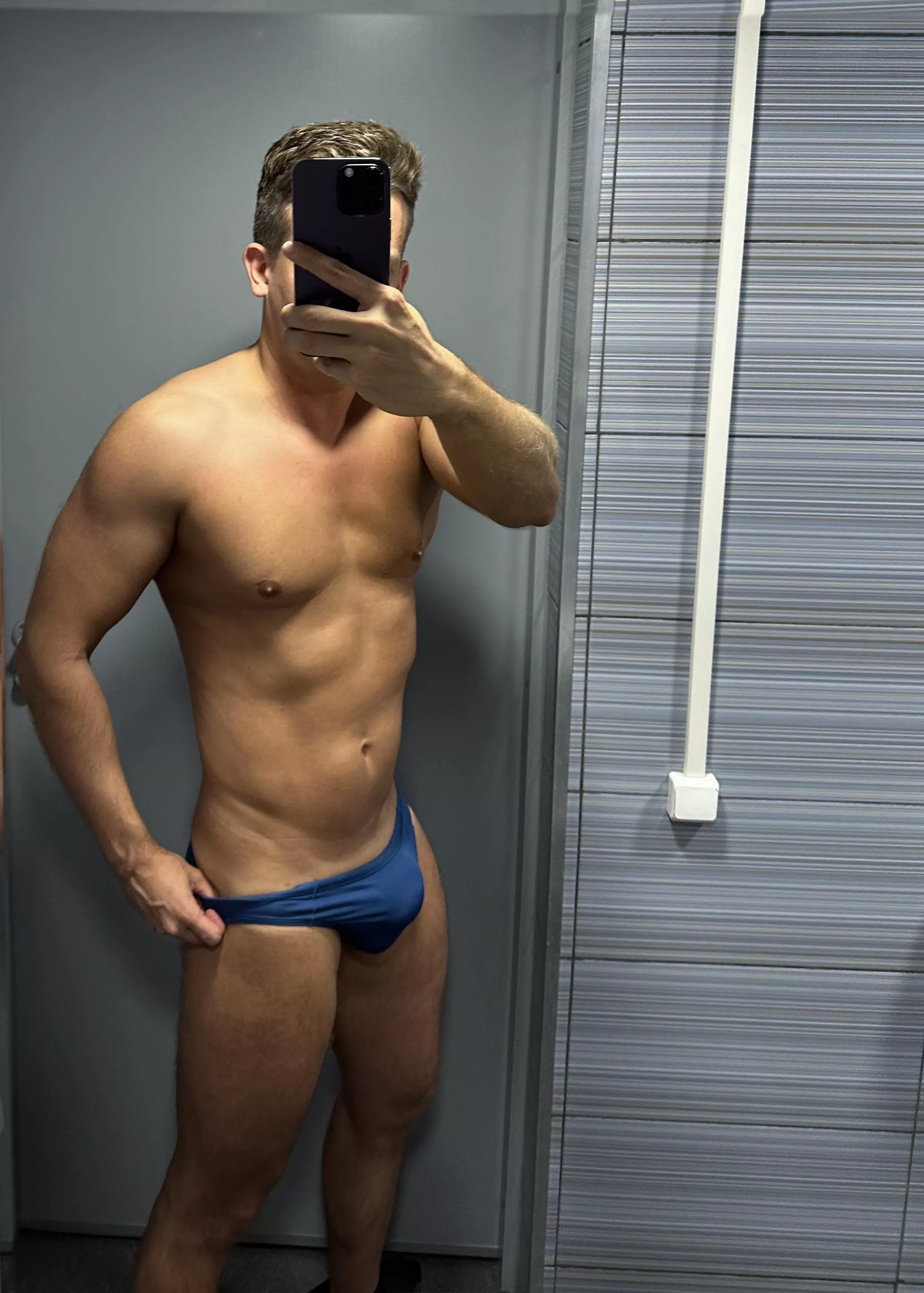 (M) My favourite speedo for swimming pool posted by alexandromortias