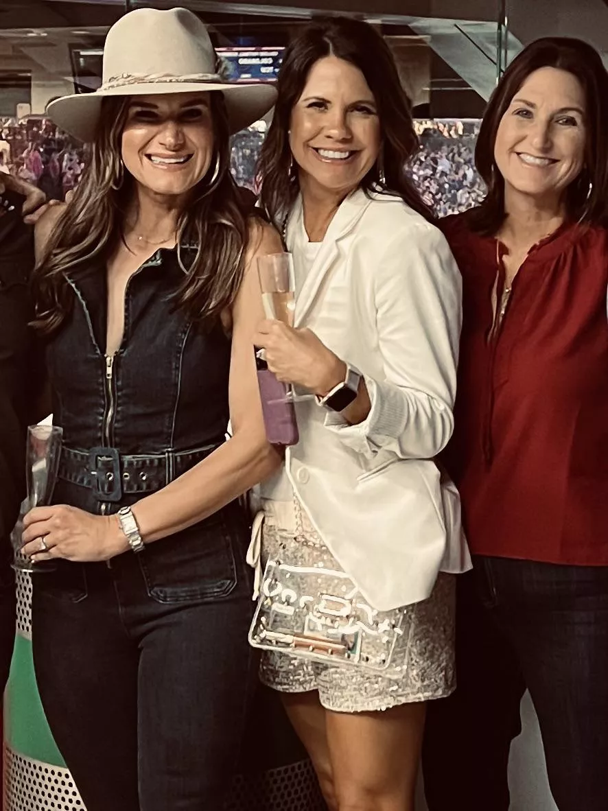 moms posted by EqualAd2432