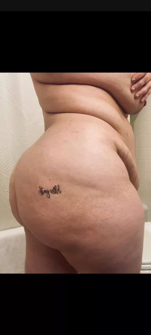 What is the first thing that comes ti mind when you see me? by Training-Rest45