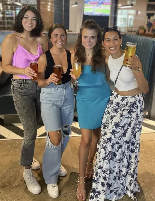 Who likes beer? by moonlightLP