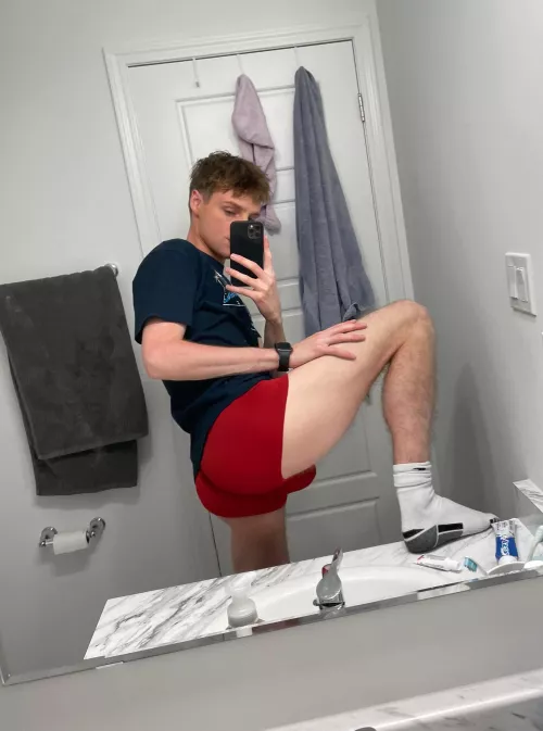 Who likes red? ❤️ by anselprower