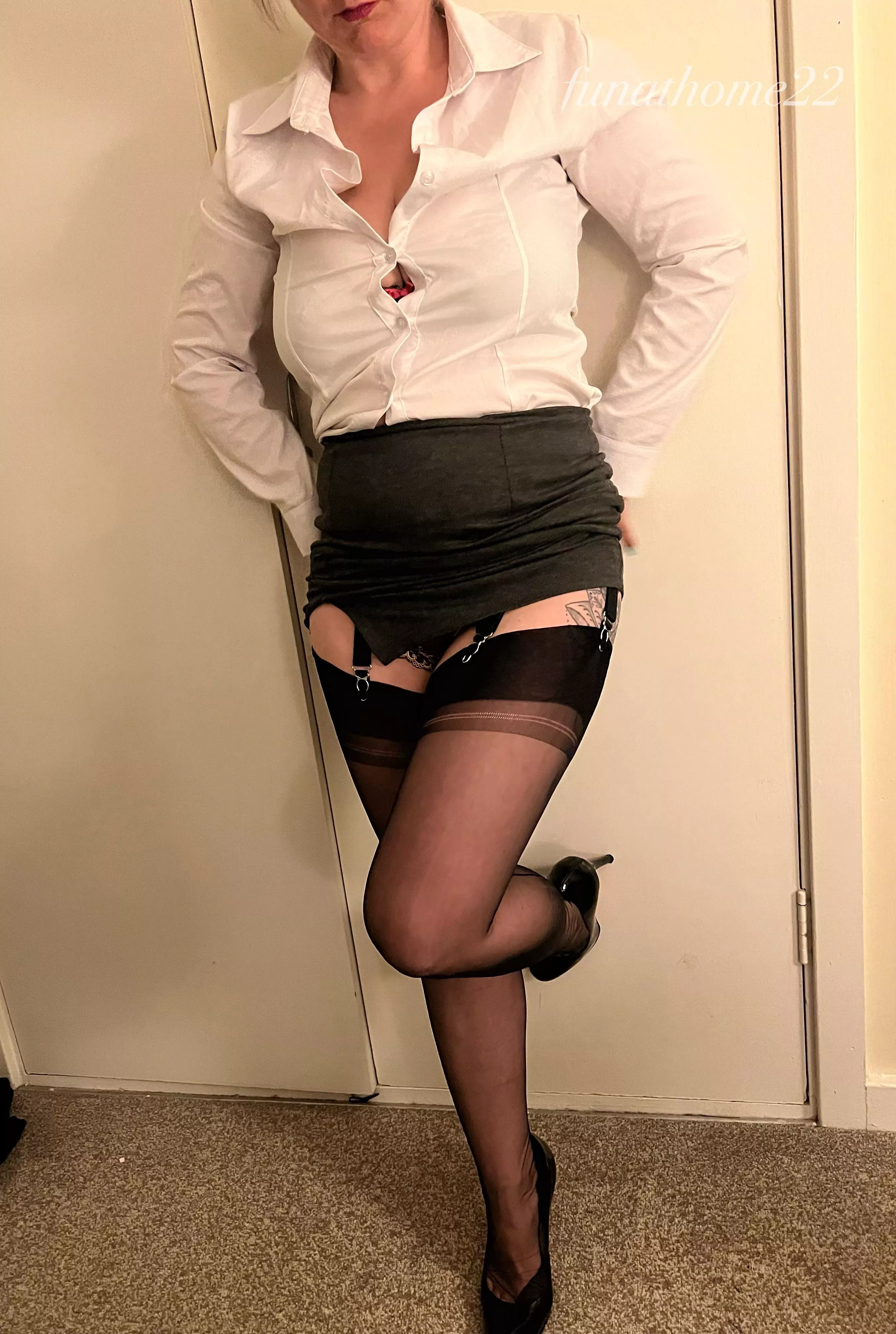 Would you tell me if my skirt rode up? posted by Funathome22