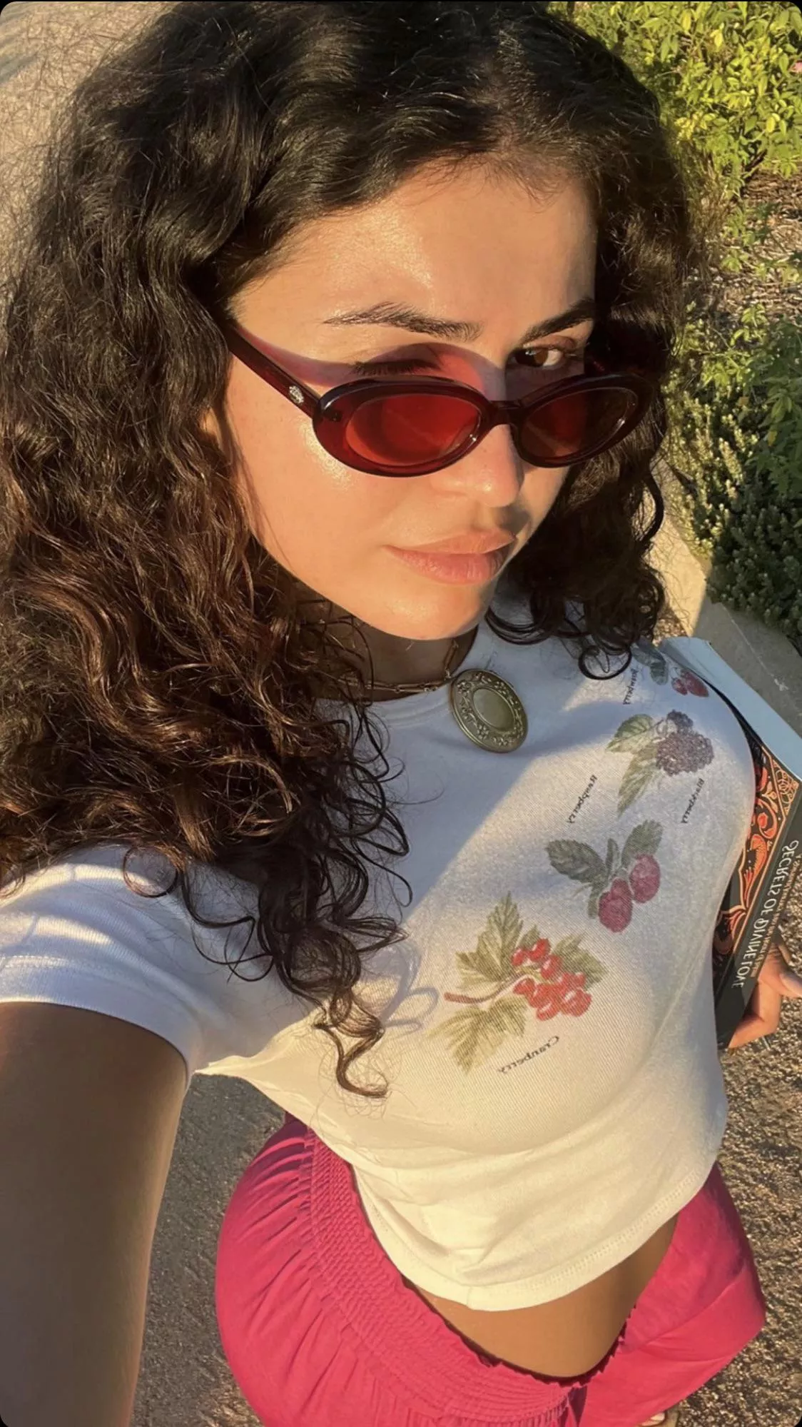 Curvy Baddie posted by Mr_Syrup_