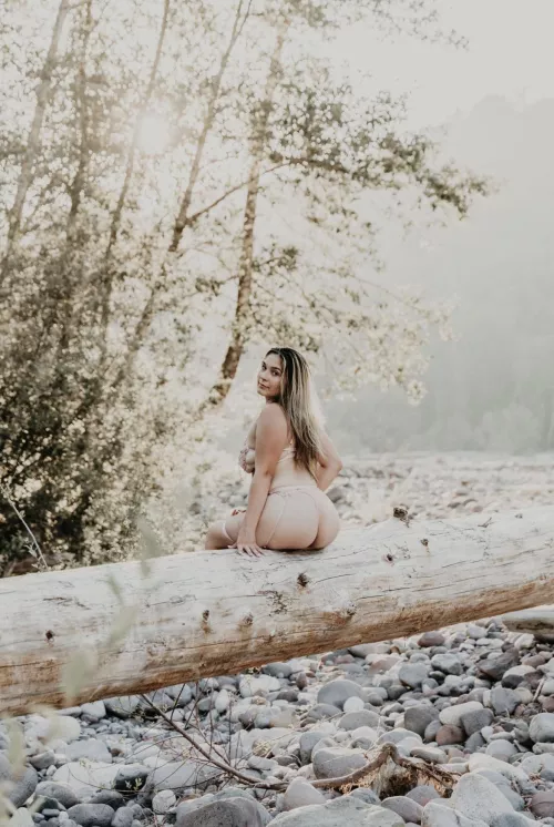 Don’t be scared, let’s get caught by Pregnantgoddess20