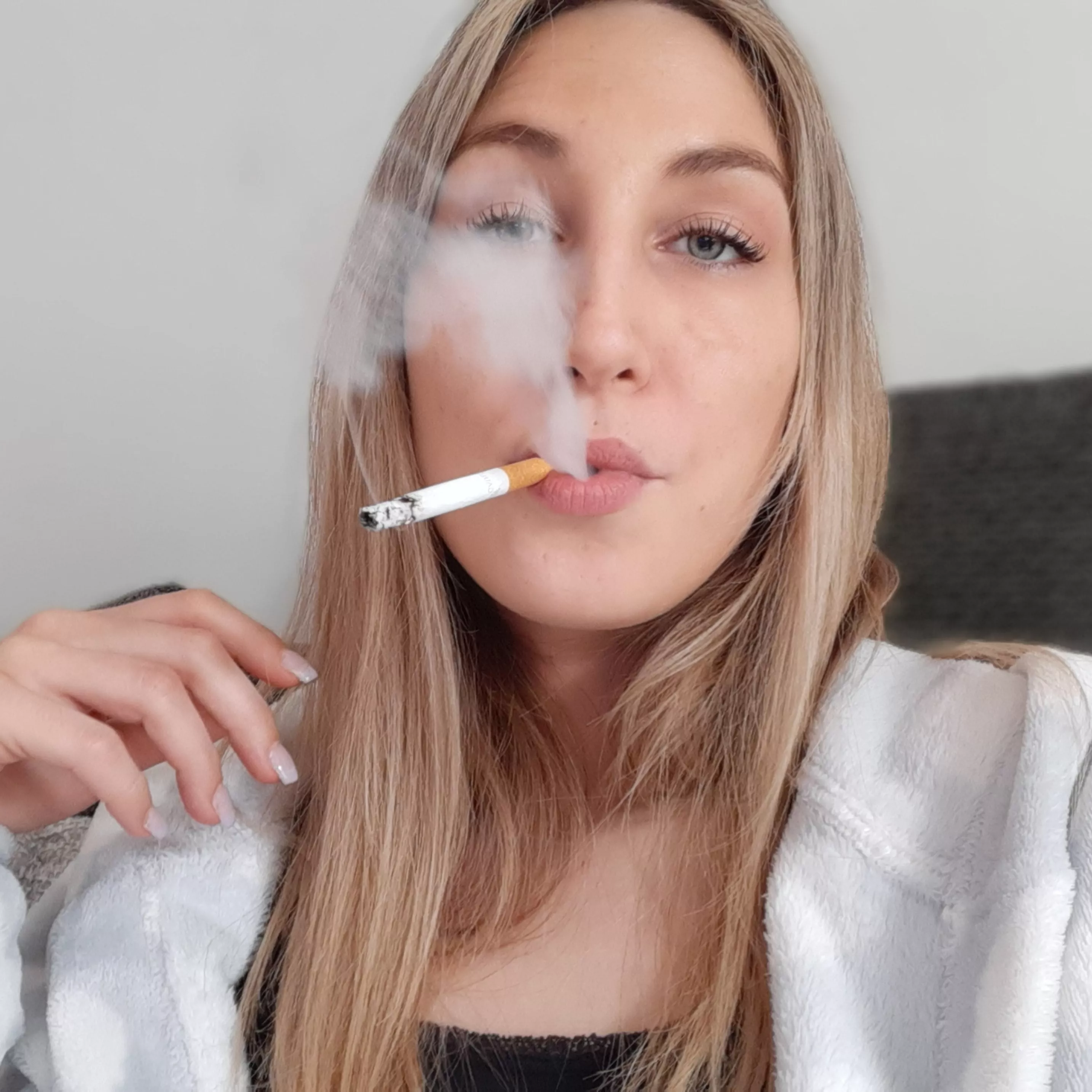 Happy 🚬 sunday posted by derrie_t