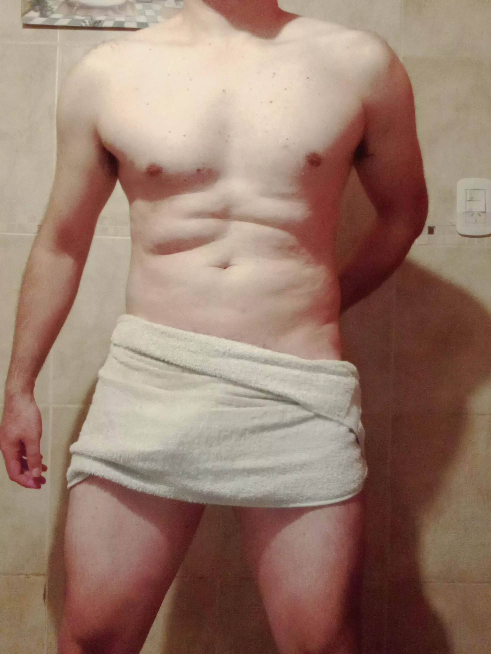 Hola posted by Davidelrey1986