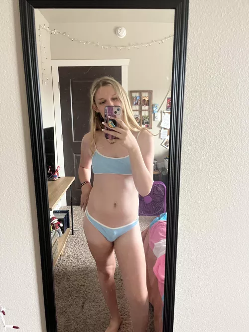 I hope my bulge isn’t too small 🥺 by LucyAurelia