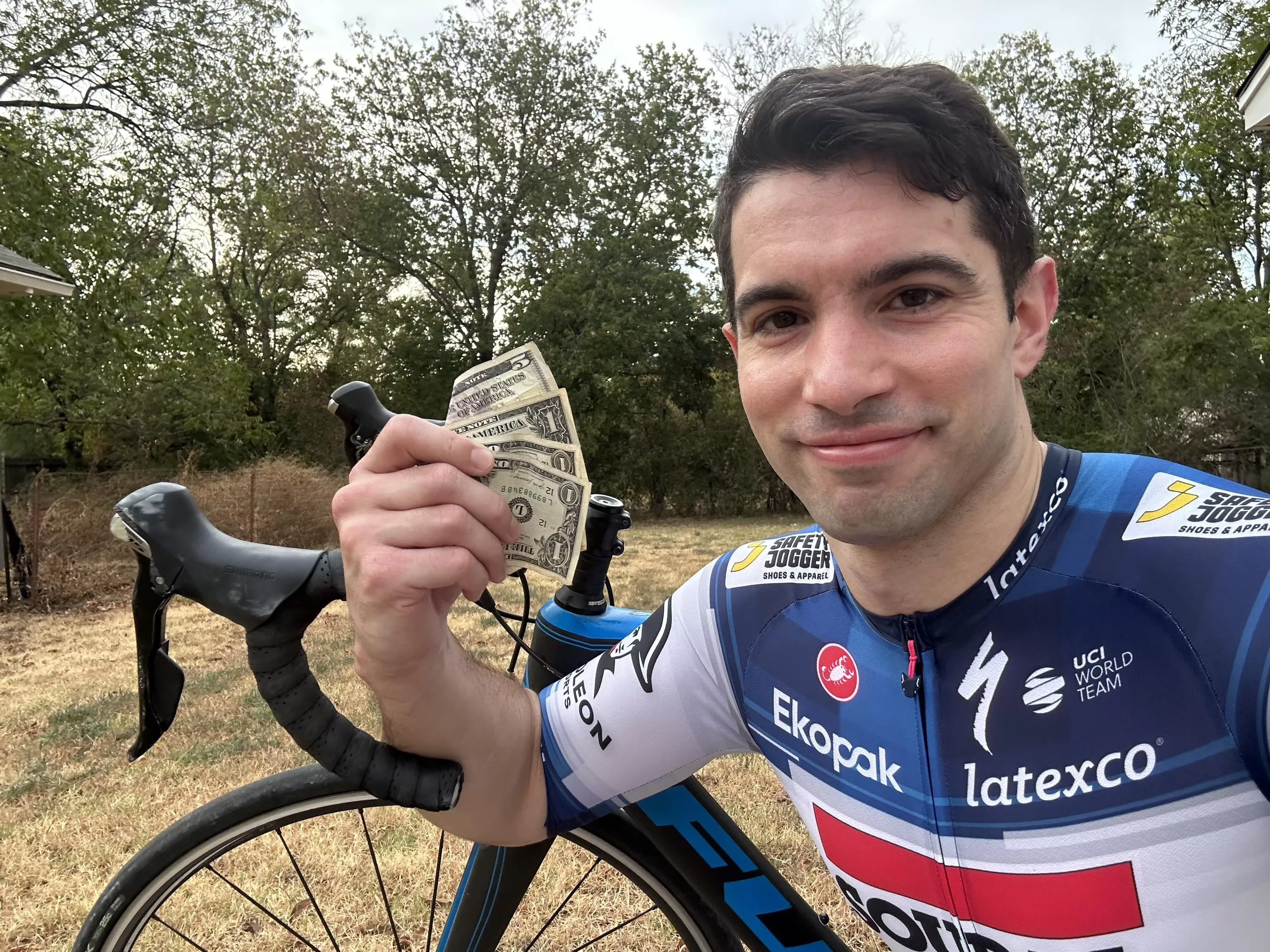 I worked so hard this summer to get my cycling average speed up to 20 mph…and today I finally did it! Just as I turned my final corner, I spotted $8 on the road, so two wins today! posted by theworldtonight