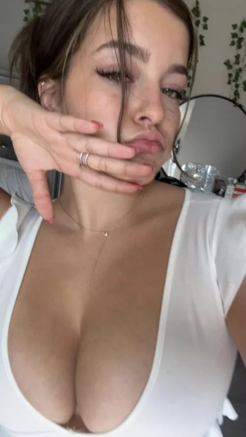 IUTR wow by Deep_Telephone8220