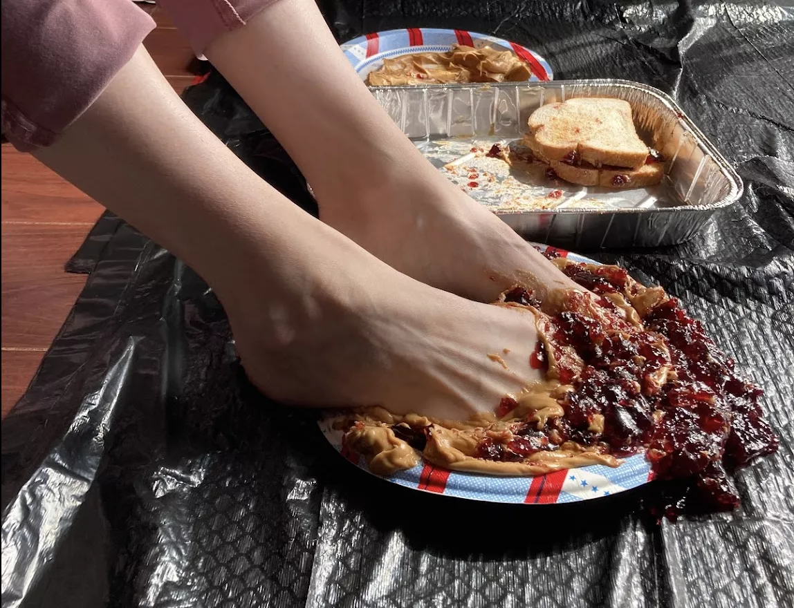 Making some PB&J on lunch break posted by Pleasant_Analyst_453