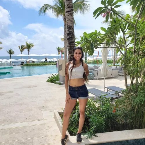 Missing Cancun so much by YummyHoneyyy