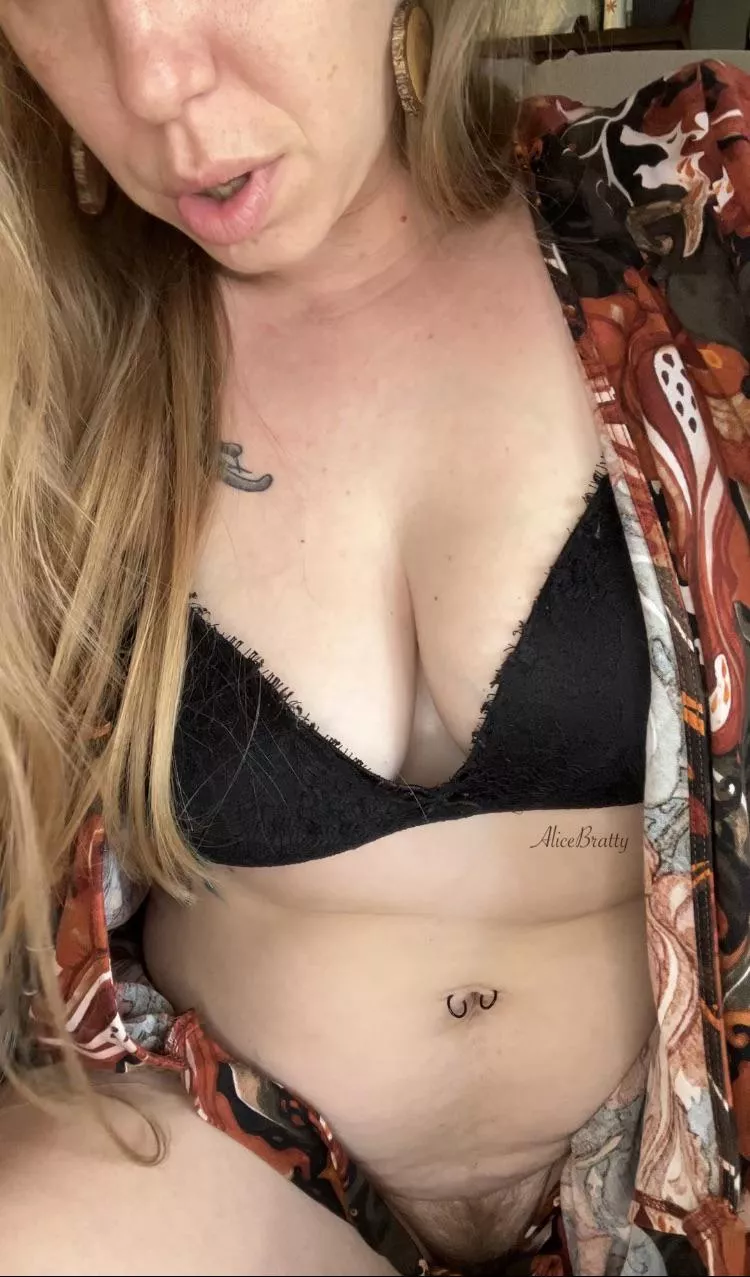 So glad there are people who appreciate a good bush posted by AliceBratty