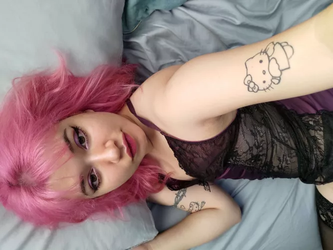 Wanna lounge in bed with me? by RainbowValentine