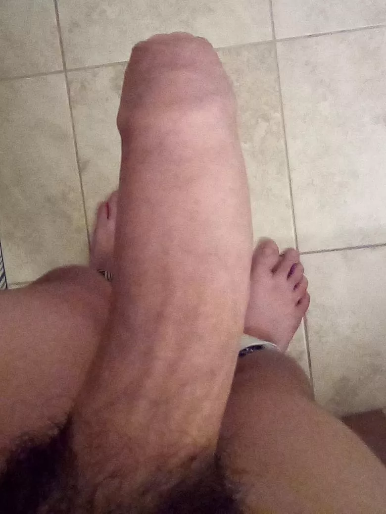 Who wants me to slide it in? posted by cumdeepinsidemeplz