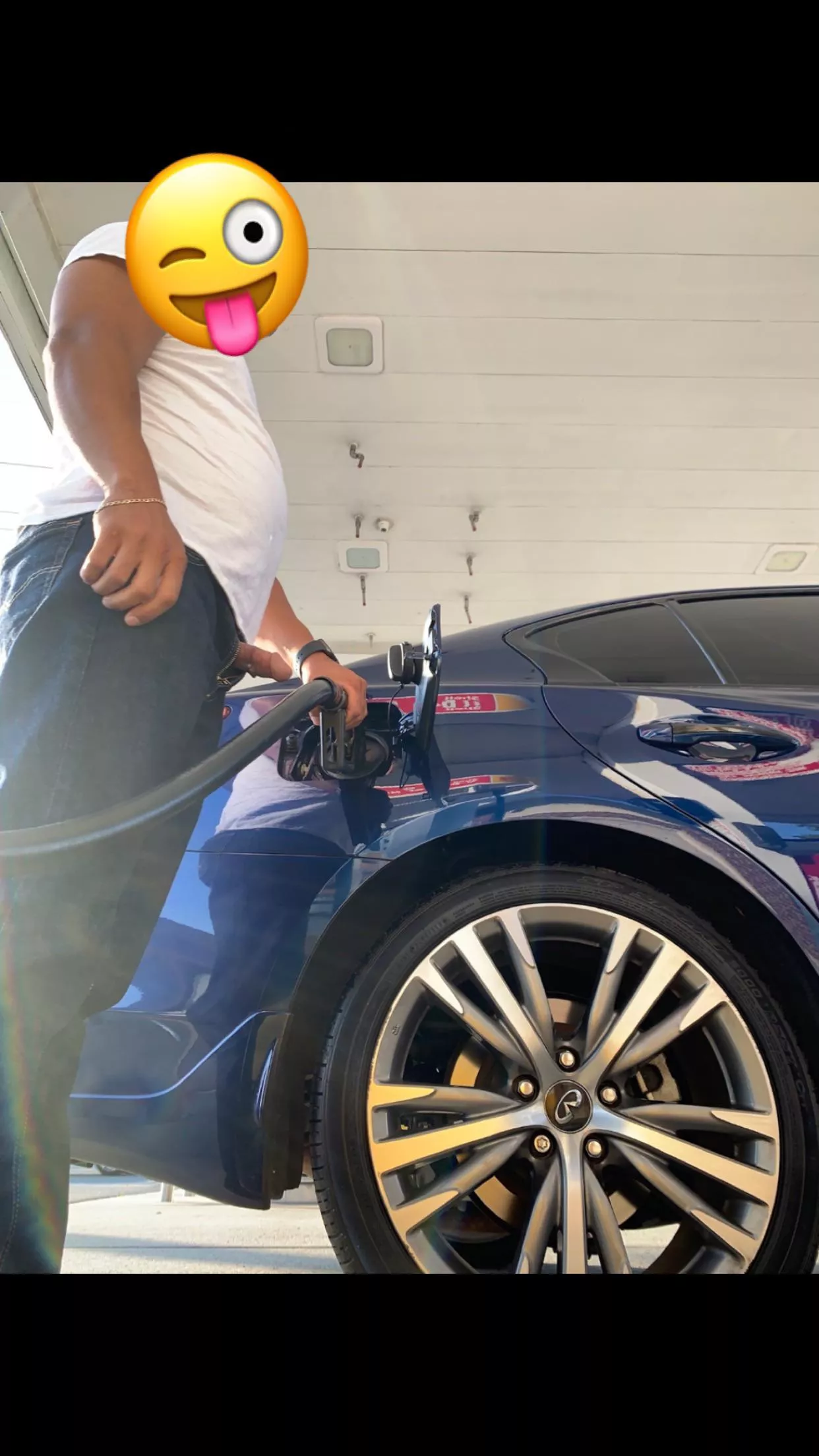 Can I pump you next? posted by TwoVouYours