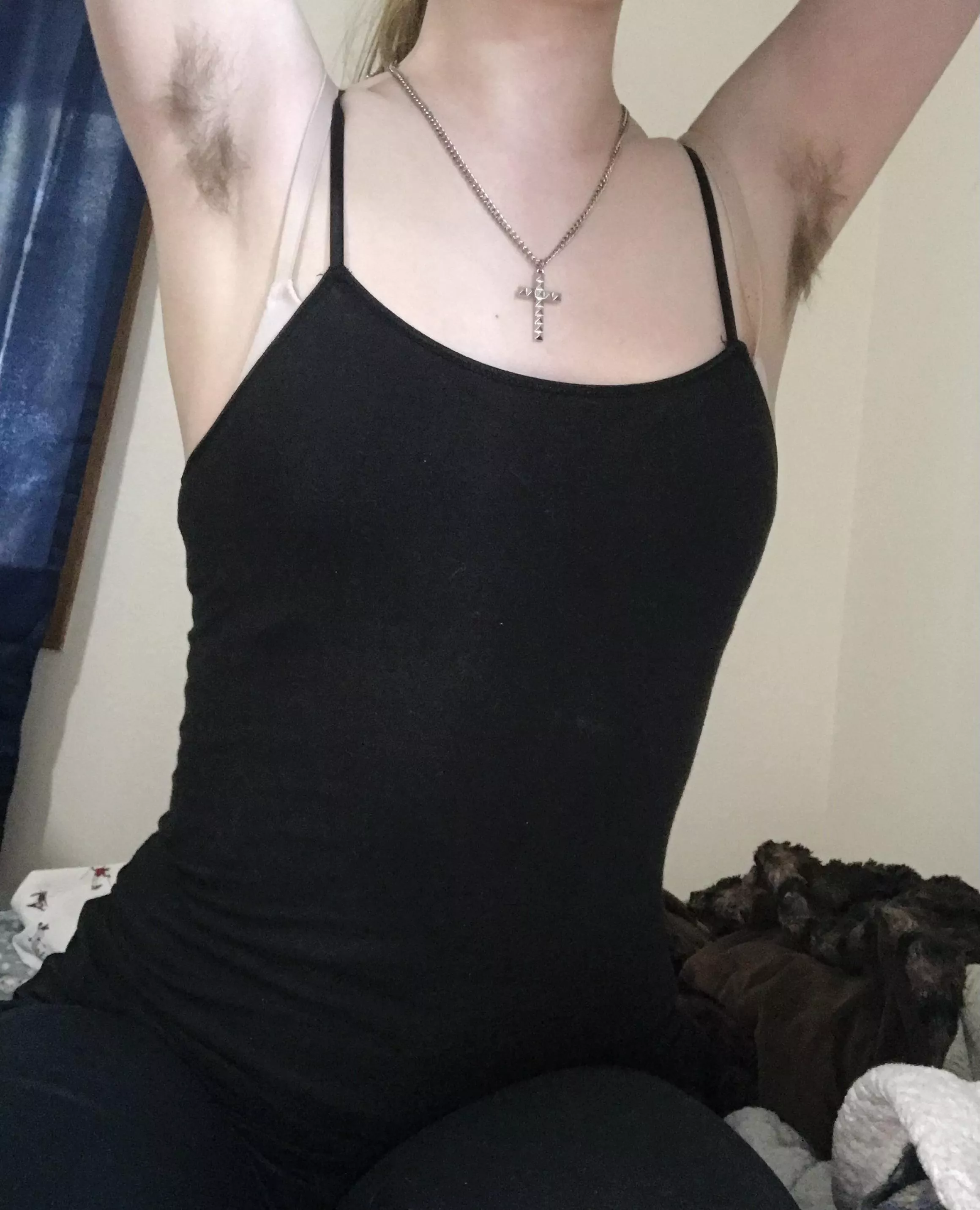Do you like hairy goth sluts? posted by DaisyLeonXXX