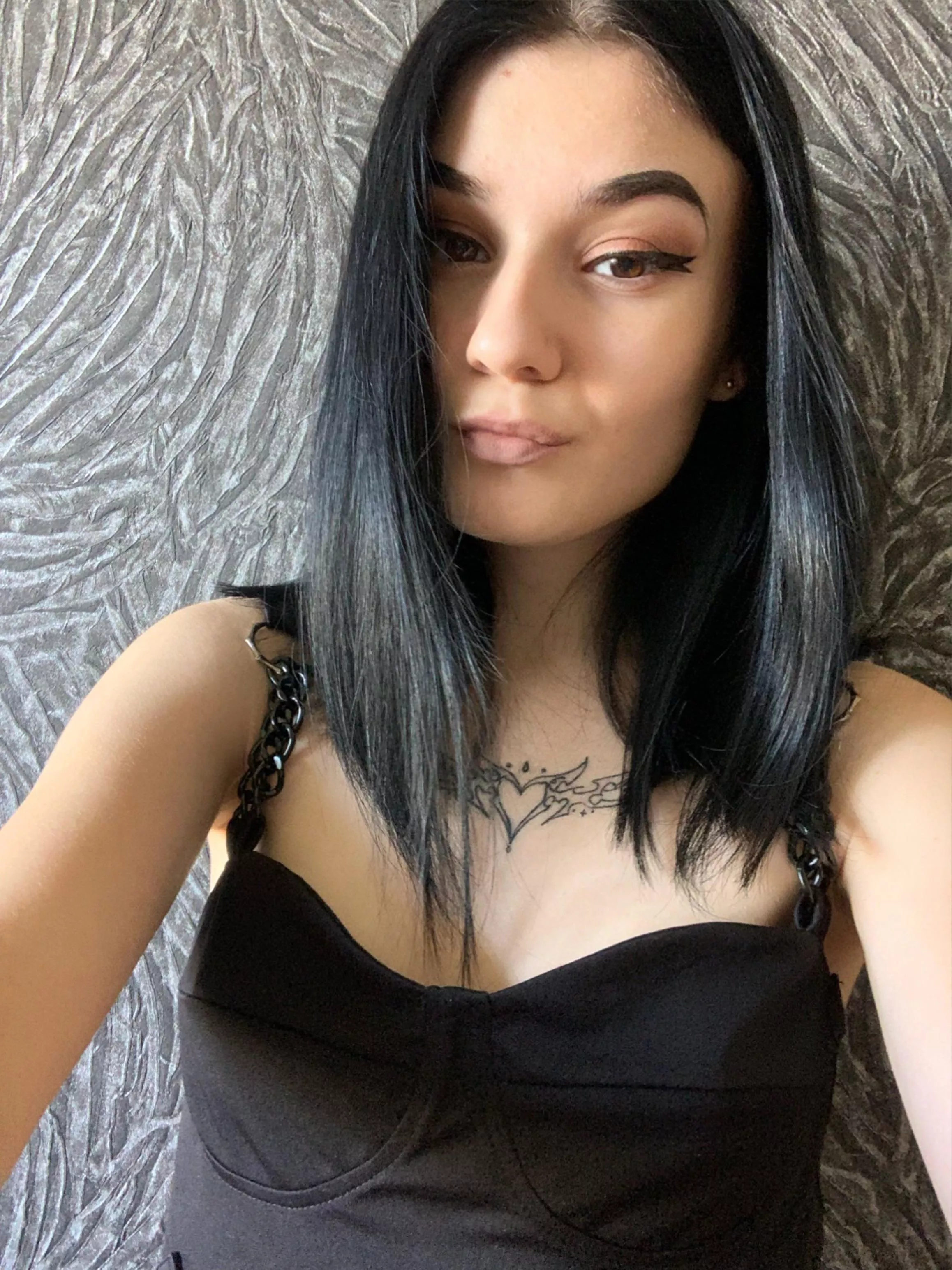 Enjoying my look🥰 posted by Angelic_Seductress9