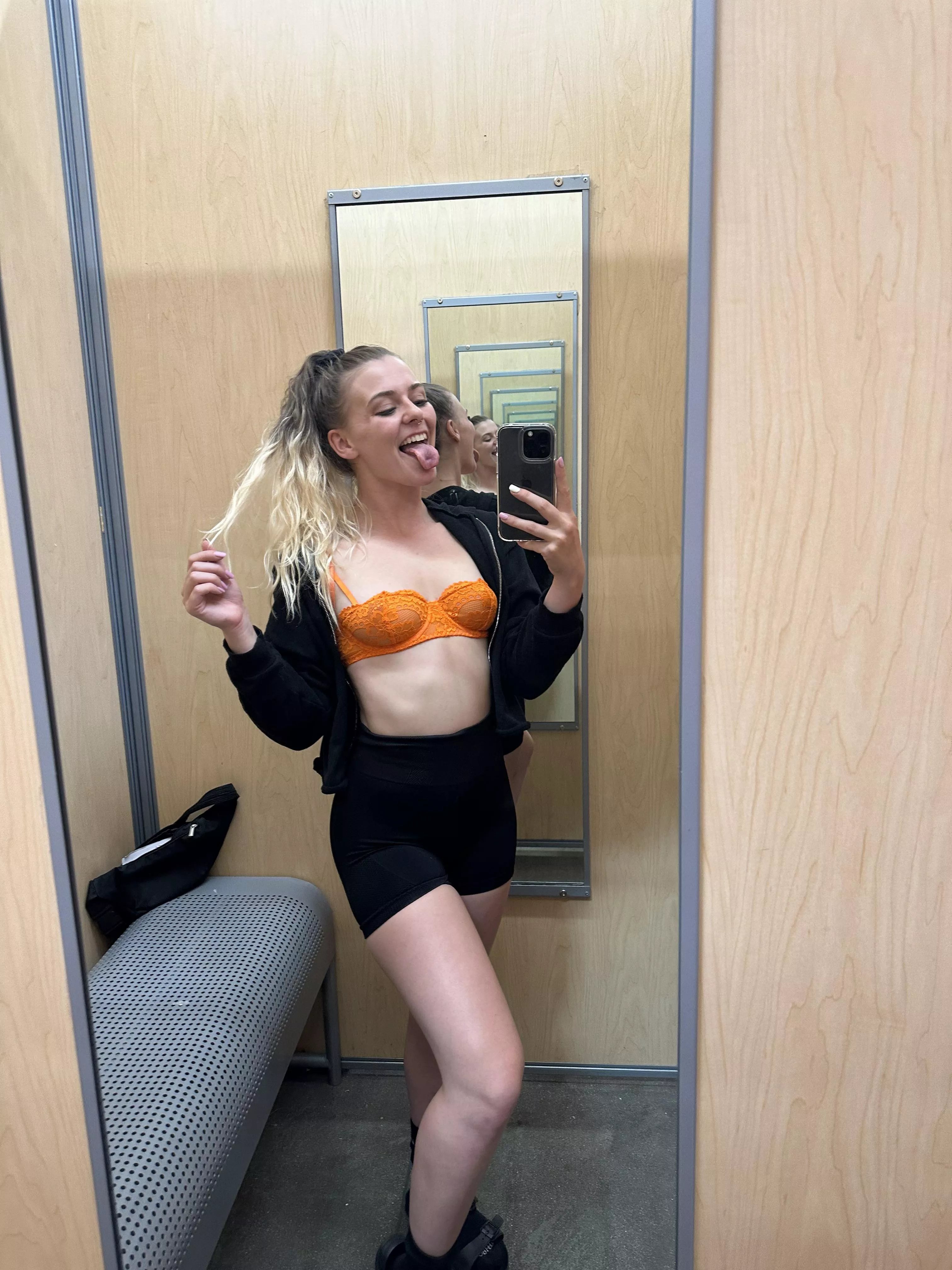 fitting room fun ;) posted by Babykaittt
