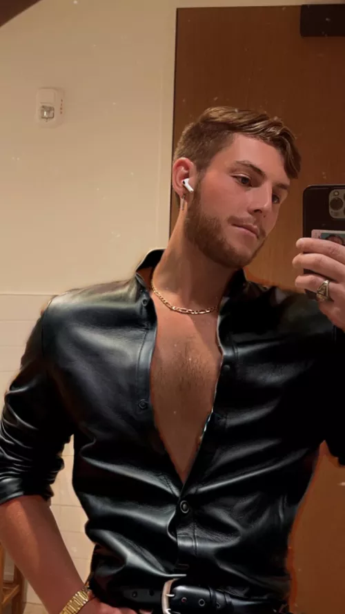 Hi, Aiden here, l hope you like my leather and pecs. by AidenColeX