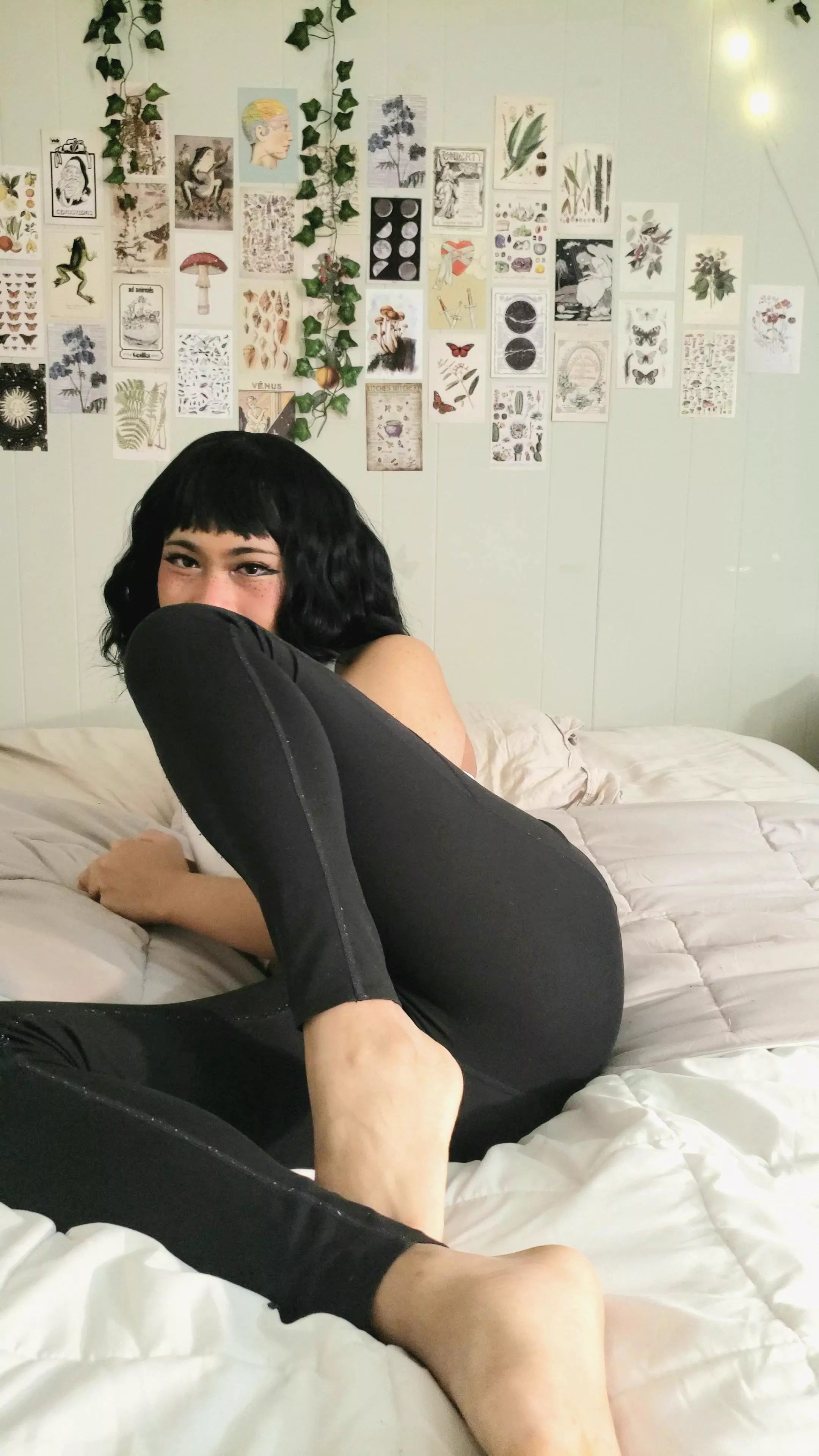 Hiding my face cuz I’m shyy 😱 posted by Evcher