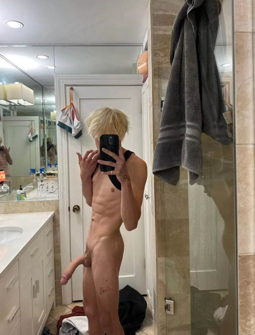 I hope I don't get banned 😶‍🌫️ posted by SsaAavV