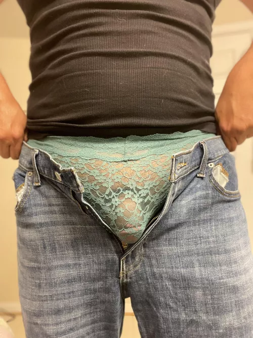 It’s gonna be hard keeping myself contained in these all day by 7ZaelouS4