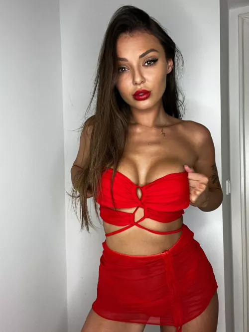 Jerk off to this on your lunch break by Emilia_Bella