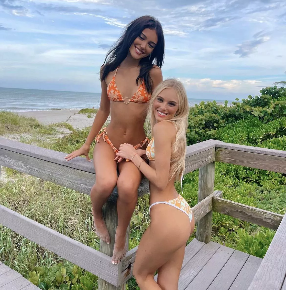 left or right? posted by Titaniumx7