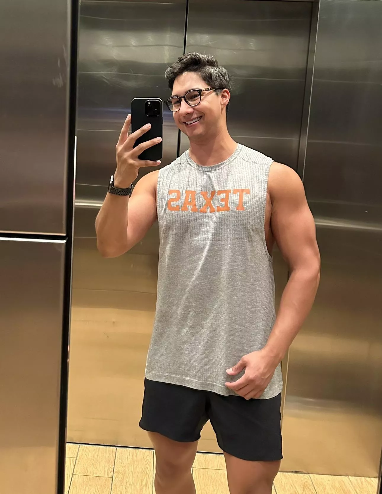 Need a lifting buddy 💪🏾 posted by Gpardo93