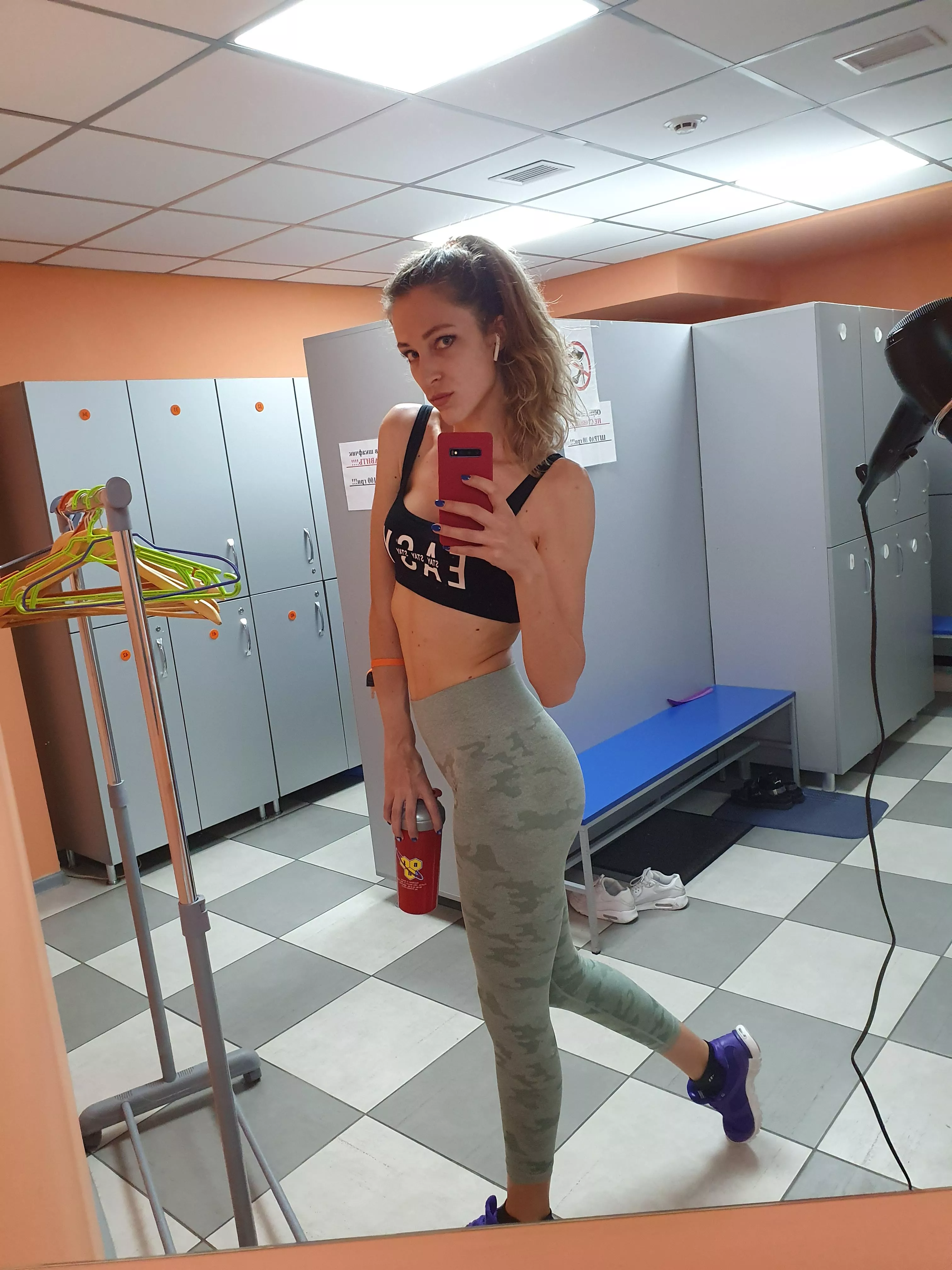 say hey to me) posted by sweet_berry_fit