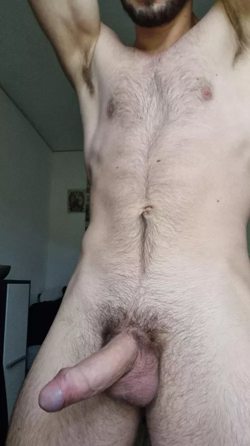 Say yes if I can DM you my nudes by psymantou